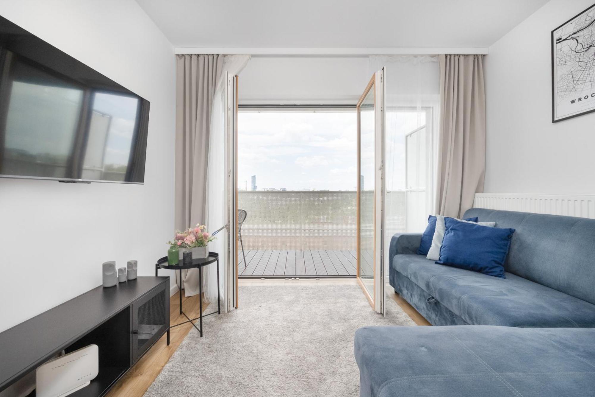 Klasyczny Apartament Z Balkonem We Wroclawiu By Noclegi Renters Ngoại thất bức ảnh